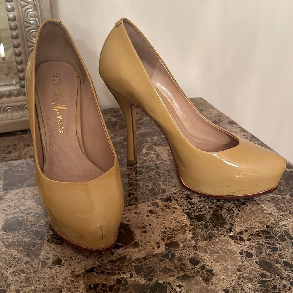 Guess by Marciano Pumps Size US 7M